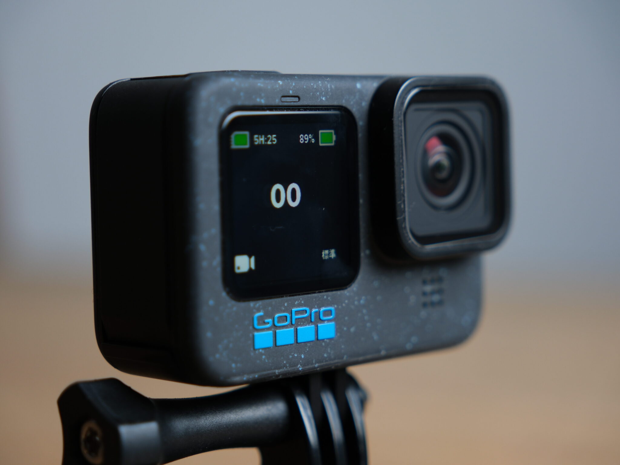 【GoPro12の使い方】GoPro12の設定方法を初心者向けに詳しく解説！あると便利なアクセサリーもご紹介！